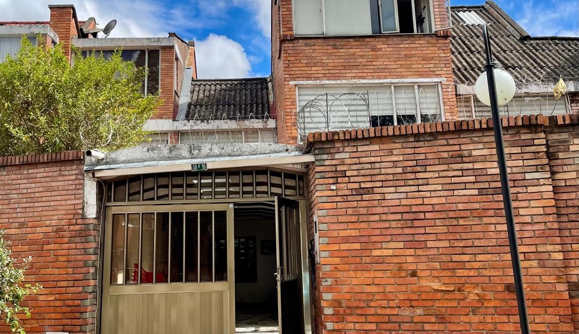 VENTA CASA BULEVAR NIZA (SUBA)