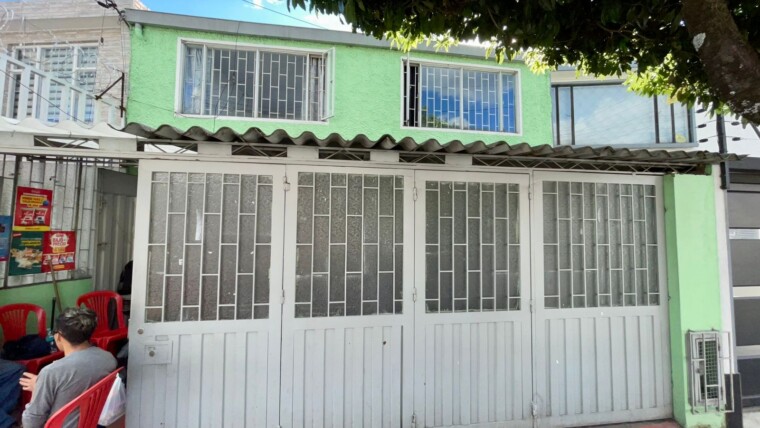 SE VENDE CASA EN ALAMOS