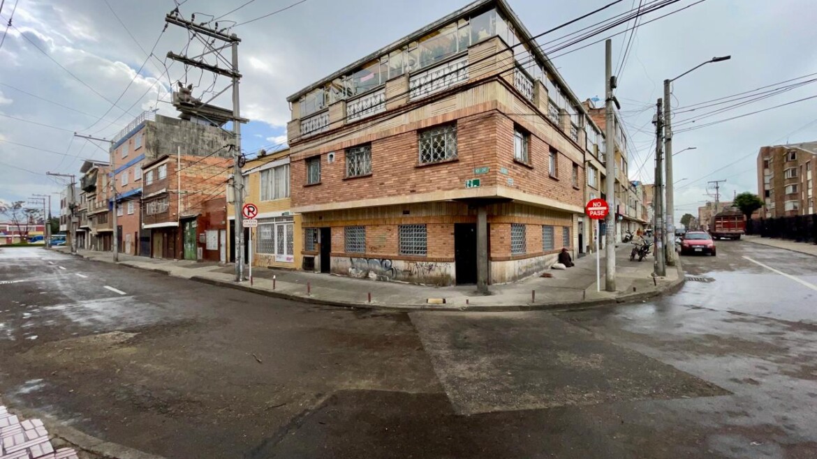 SE VENDE CASA EN EL RESTREPO