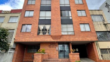 SE ARRIENDA APARTAMENTO EN GALERIAS