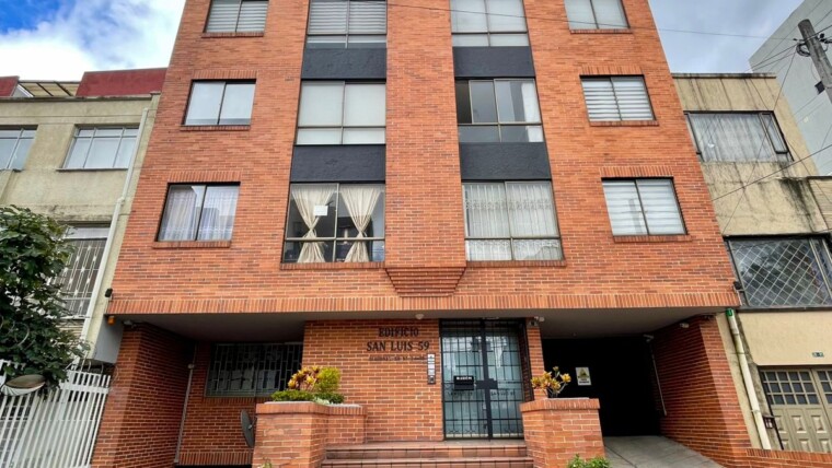 SE ARRIENDA APARTAMENTO EN GALERIAS