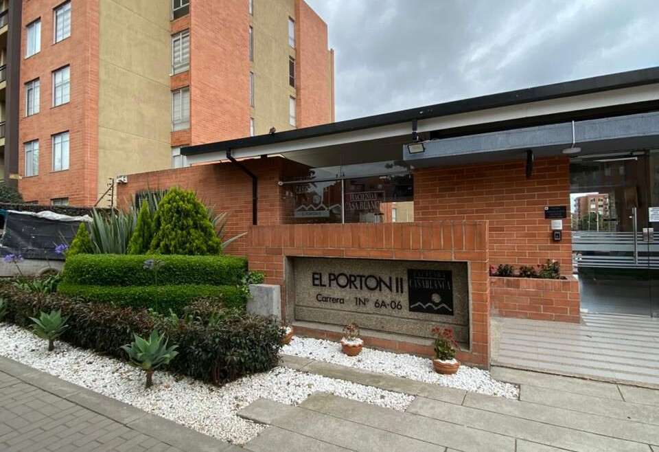 SE VENDE APARTAMENTO EN MADRID HACIENDA CASA BLANCA