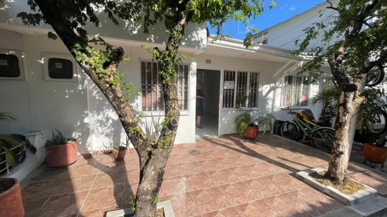 SE VENDE HERMOSA CASA EN GIRARDOT, CUNDINAMARCA.