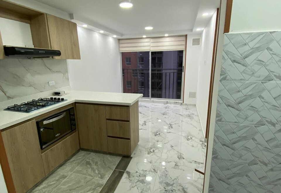 SE ARRIENDA HERMOSO APARTAMENTO NUEVO – SABANETI FONTIBON Se arrienda apartamento totalmente nuevo, ubicado en el Conjunto Residencial Sabaneti, en una zona muy central de Fontibón, Apto.705 torre 03 carrera 96B #16H-39