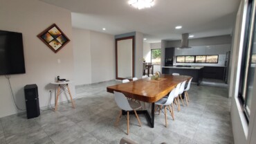 SE VENDE FINCA EN CAICEDONIA QUINDIO