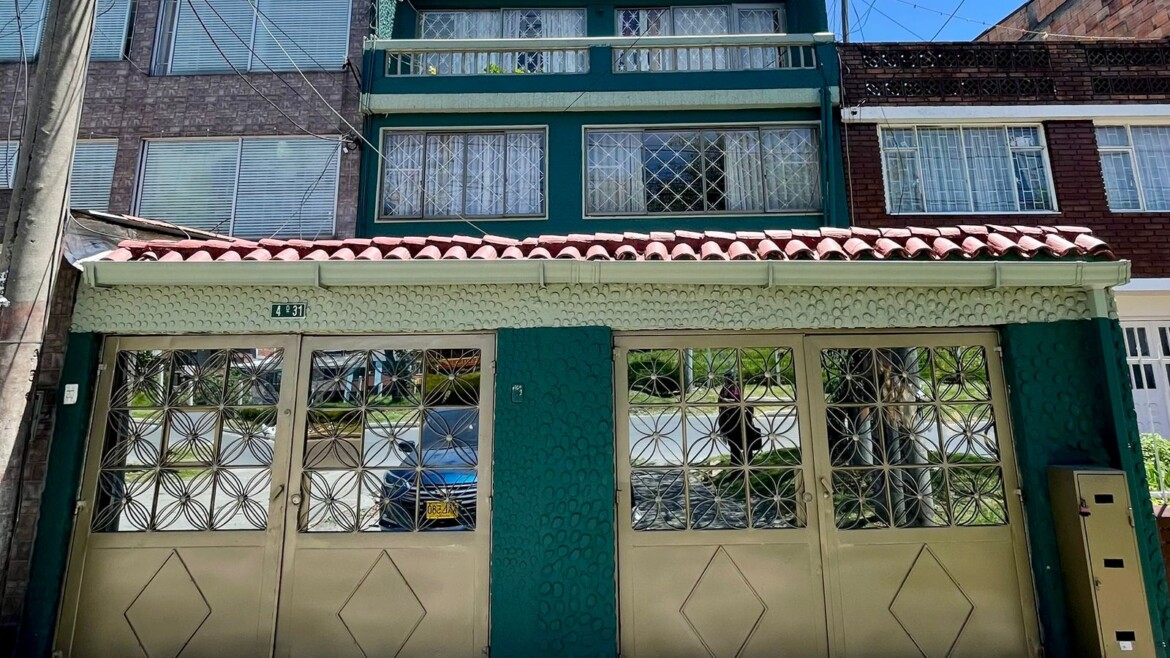 SE VENDE CASA EN LA PRIMERA puente aranda