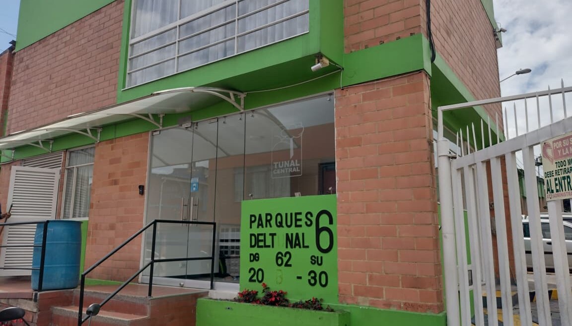 CASA EN VENTA – CONJ. RESIDENCIAL TUNAL CENTRAL 🏡 Casa de 3 pisos con excelente ubicación y fácil acceso a vías principales.