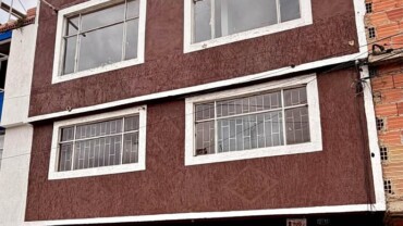 SE VENDE CASA EN BOSA OLARTE ( Licensias de construcción y planos) aplica para crédito !